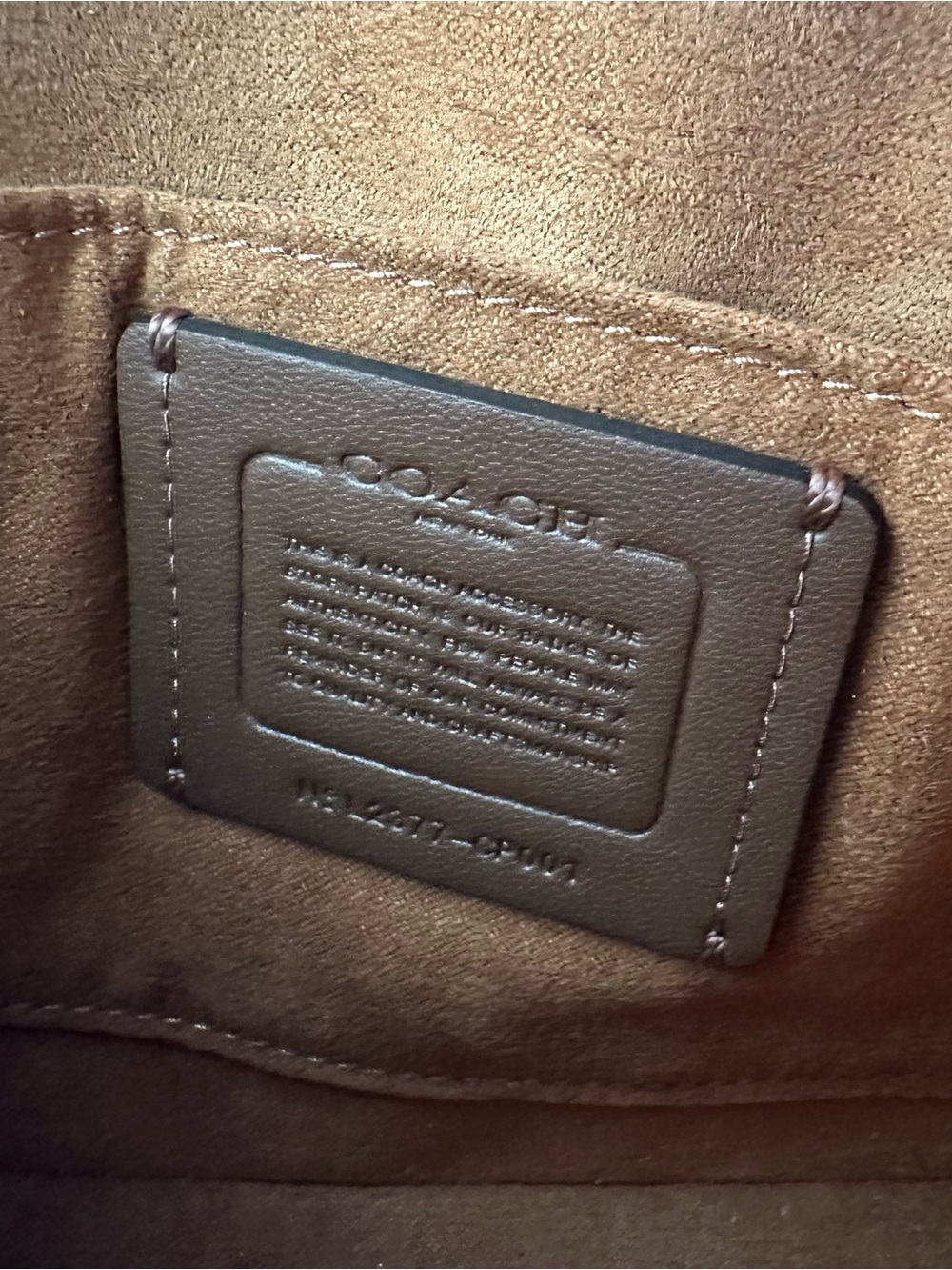 Coach Amelia Small Saddle Bag in Pebbled Leather - Picture 7 of 8